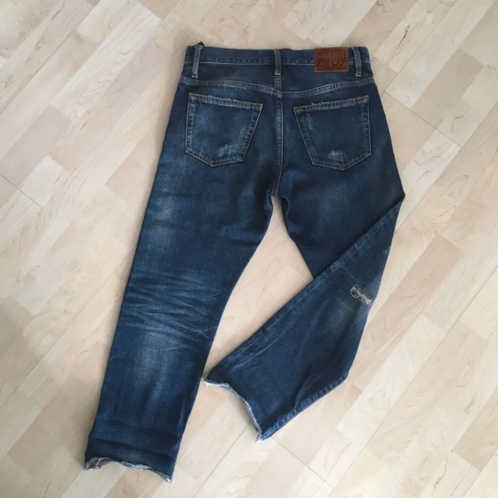 Straight cropped jeans from Zara. Loose, boyfriend fit. More a size 36-38. . Jeans & Byxor.
