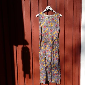  - One of a kind långklänning!

"en fri kyss till i vår"