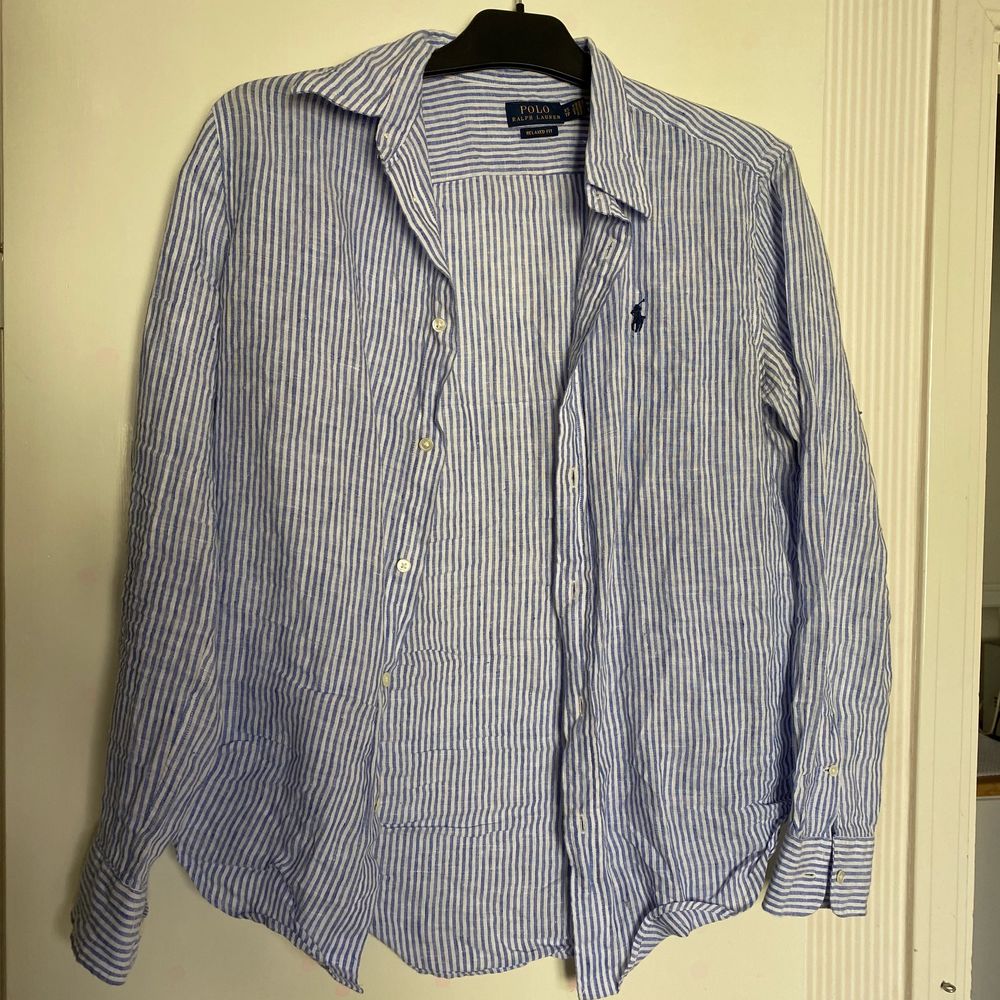 Jättefin skjorta från Ralph Lauren ”relaxed fit” i storlek xs, för 300:- 🥰 nypris 1345! Frakt tillkommer . Skjortor.