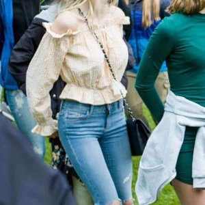  - Köpt till midsommar för ett år sedan och inte använd sedan dess! Alltså knappt använd! Storlek S