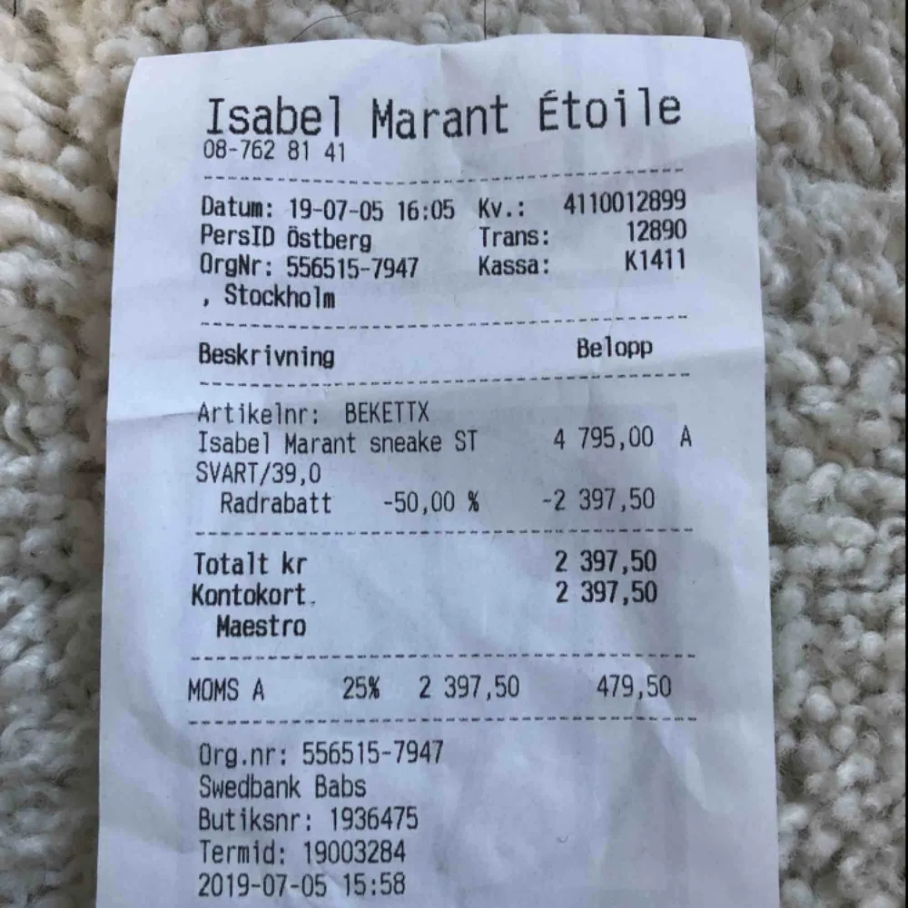 Säljer svarta Isabel Marant skor, köpa på NK i Stockholm. Använda en gång. Kvitto, dustbag och kartong finns. Bara att skriva om ni vill ha bättre och fler bilder.  Priset går att diskutera⭐️. Skor.