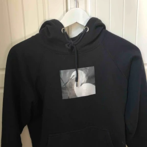  - Snygg hodie från STAY carlings, säljes pga för liten!