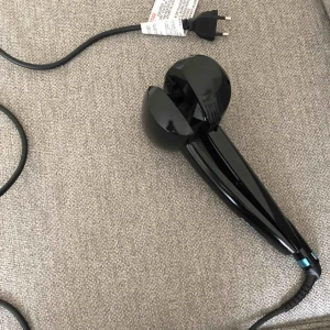  - BabylissPro curltong. Använt en gång väldigt bra resultat. Ordinarie pris-1500kr