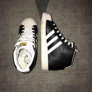 Svarta Skor från Adidas | Köp begagnat på Plick