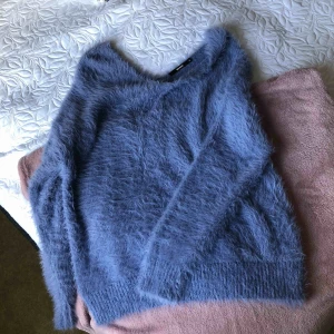  - Oanvänd tröja ifrån bikbok i storlek S. Köparen står för frakten ☺️