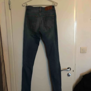  - Tiger of Sweden jeans använda några gånger men i väldigt bra skick! Köparen betalar frakt:)
