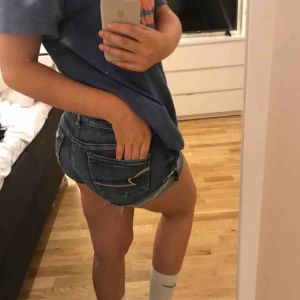  - Jeans shorts. Jätte bekväma, super stretch! 