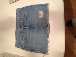 Jeanskjol från Levis  - Jeanskjol från Levis 