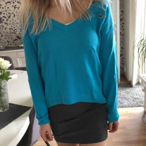  - Tröja från Hollister storlek S. Helt ny! Kan hämtas i Malmö eller skickas