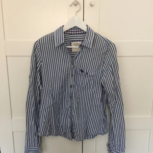  - Skjorta från abercrombie i fint skick.