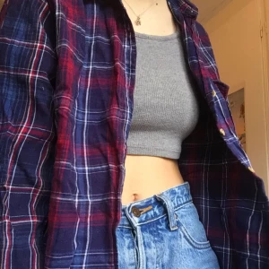  - Ännu en flannelskjorta! Denna från Saints and Mortals. Ganska stor till storleken :-) 