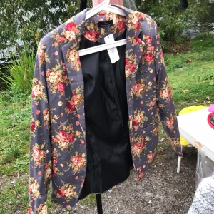  - Kavaj men blom mönster