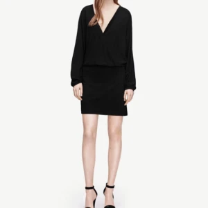  - Wrapdress från Filippa K. Storlek XS, aldrig använd.