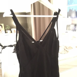  - Min favoritpartyklänning genom åren men som jag nu tyvörr blivit lite för stor för! 