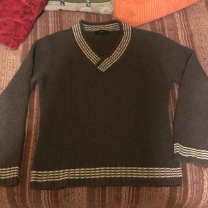  - Filippa K Man i Medium 100% rent ylle Brunt med en uns grått i sig I bra bruksskick