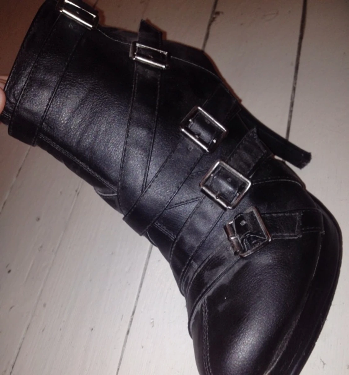 Stövletter från Wildflower som endast är använda 1 gång, Nypris 699kr