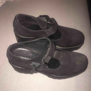  - Säljer ett vagabond skor. De är i mycket bra skick. Finns och hämta i Sollentuna 