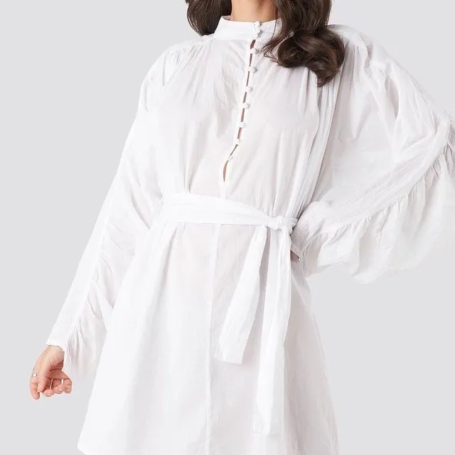 Fin vit klänning från NA-KD, fri frakt💕 . Klänningar.