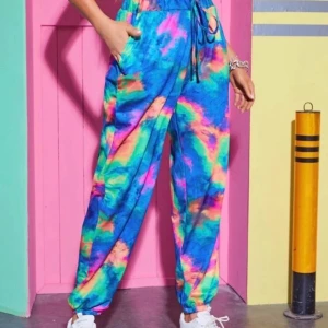 Byxor - Oanvända mjukisbyxor i batik/tiedye, svincoola! 