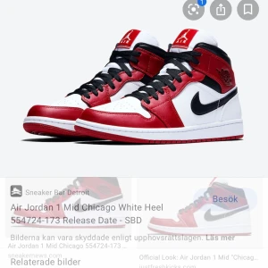 Jordans 1 - Säljer mina air jordans 1 mid Chicago white Toe i strl. 39 för de var för stora vid bra bud. Använt endast 1 dag och låda medföljer. Buda i kommentarerna över 1800 och avslutas efter hur intresset ligger till❤️