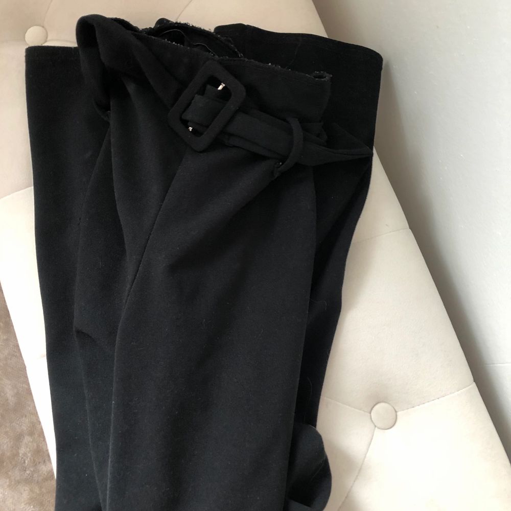 Svarta byxor som är otroligt sköna från bohoo. Priset är exkl frakt . Jeans & Byxor.