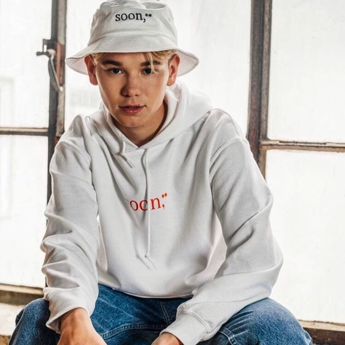 Vit Marcus & Martinus hoodie, strl S  - 91