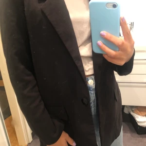 Svart blazer - Svart blazer i storlek 34🖤