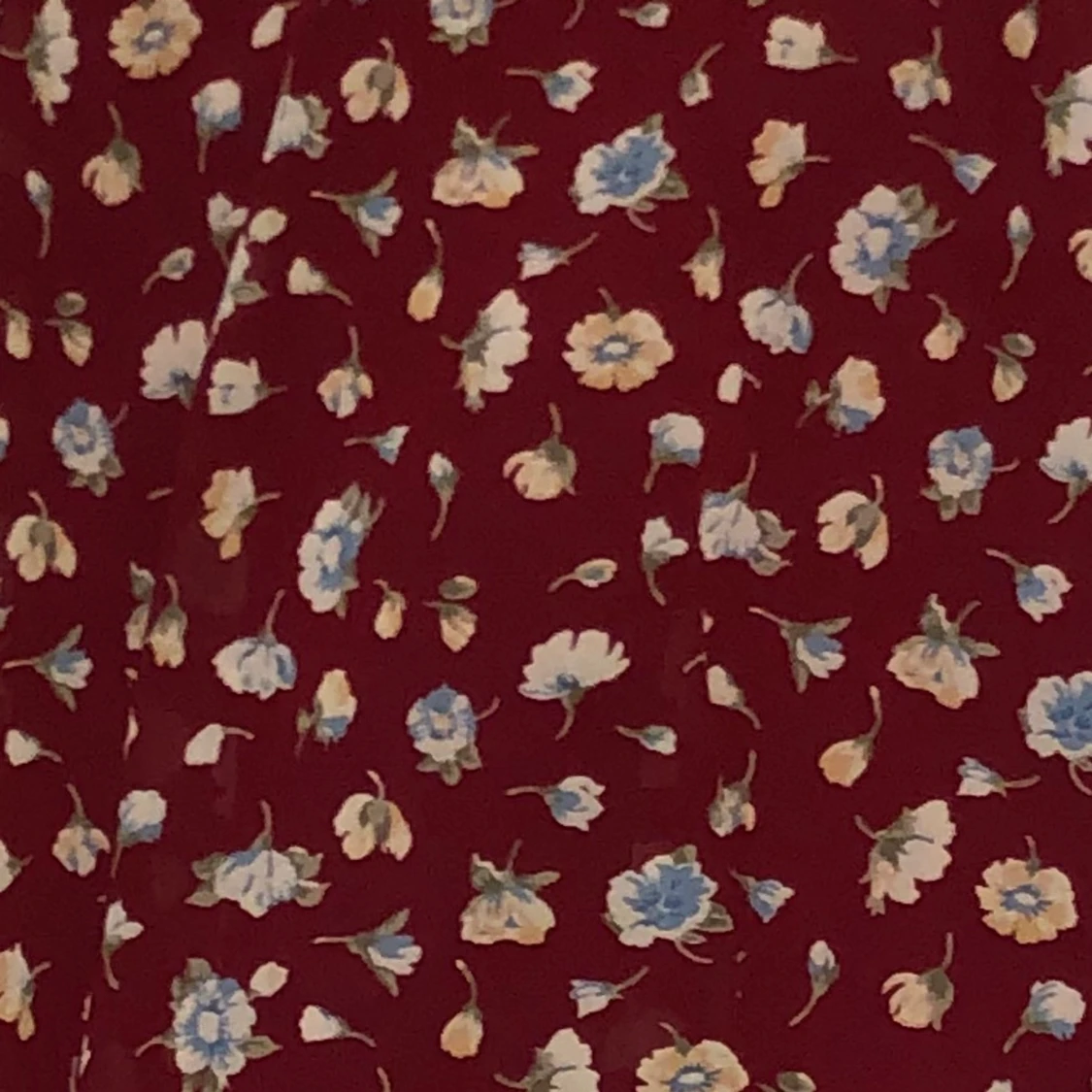 Röd minikjol med blommor - 91