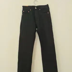 Svarta vintage Levi's jeans i helt nytt skick.