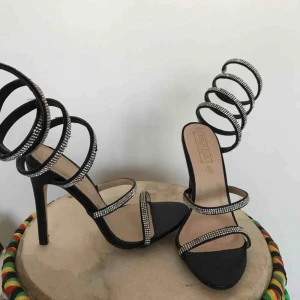  - New spiral heels
