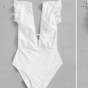  - Väldigt söt baddräkt , aldrig använd! Tyvärr för liten för mig 💔