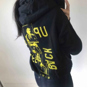  - Riktigt ball hoodie, använd men i bra skick.