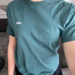 Grön vans tröja - Grön vans tröja från carlings i storlek s. Köparen stör för frakten. 