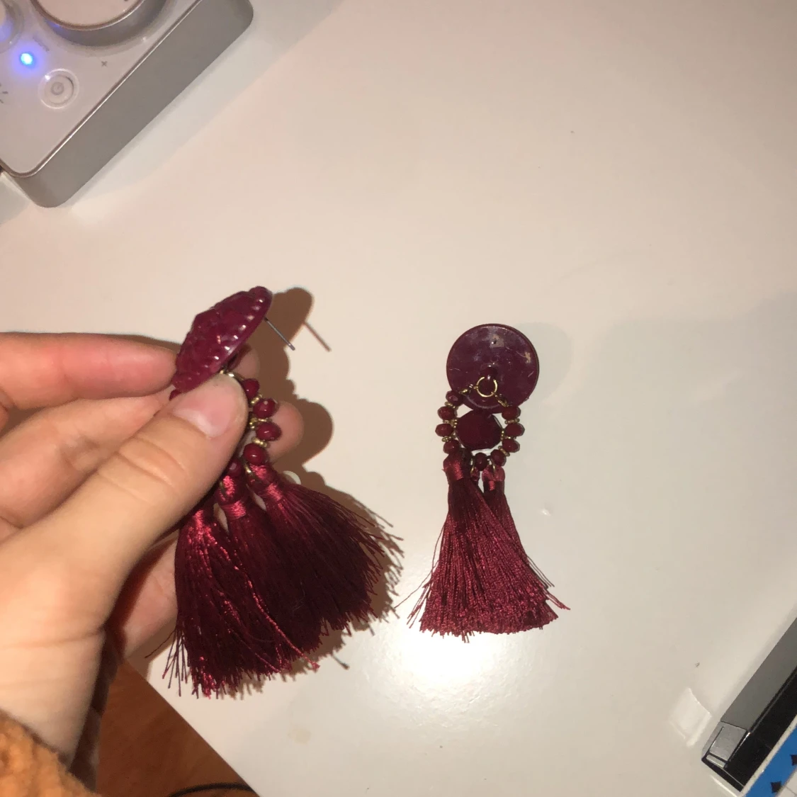 röda örhängen  - 91