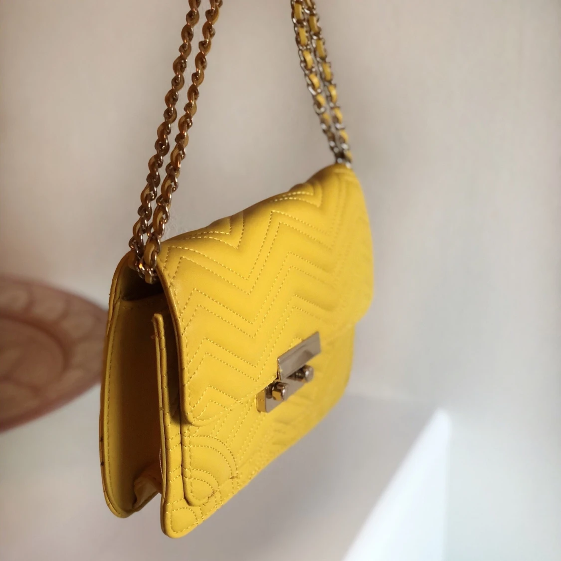 Axelväska från Mango - 90