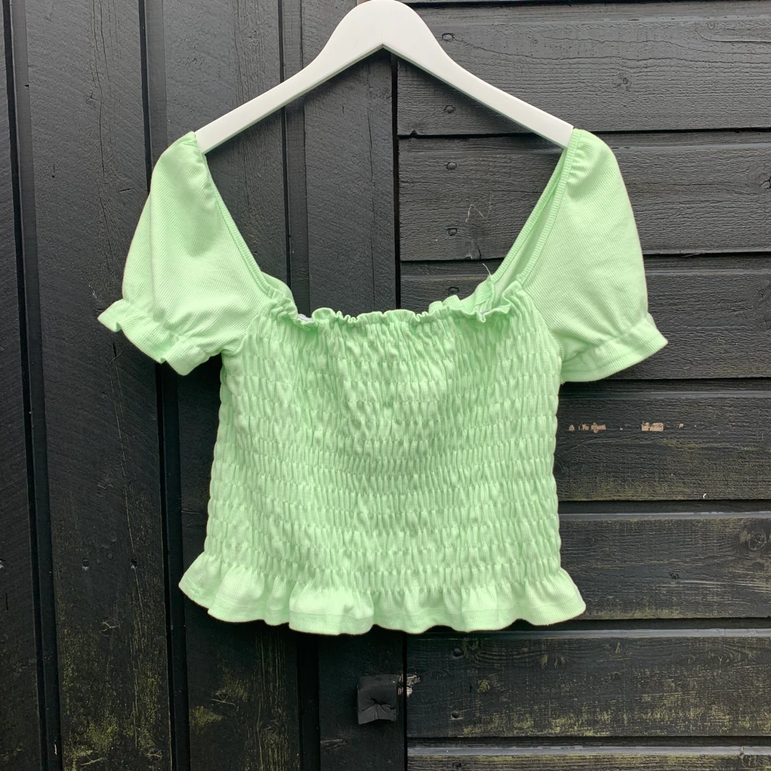 Mintgrön topp med puffärmar - 91