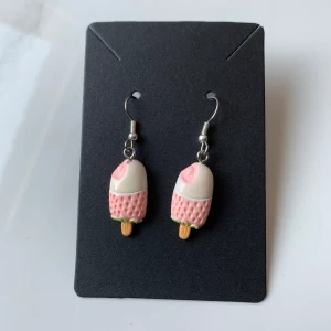 Glass örhänge✨  - Glass örhänge✨ 39kr + 15kr frakt