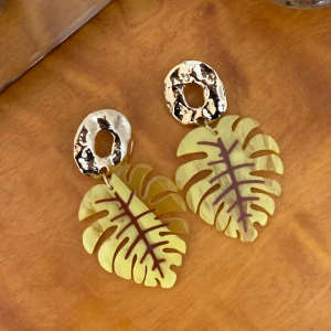 Örhänge  - Aldrig använda, superfina man kommer inte till användning☀️