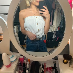 Vit topp - Lite för puffigt för mig