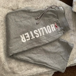 Sweatpants Hollister  - Sweatpants från hollister, storlek S. Fint skick, säljes pga för korta för mig, jag är 177 cm. 
