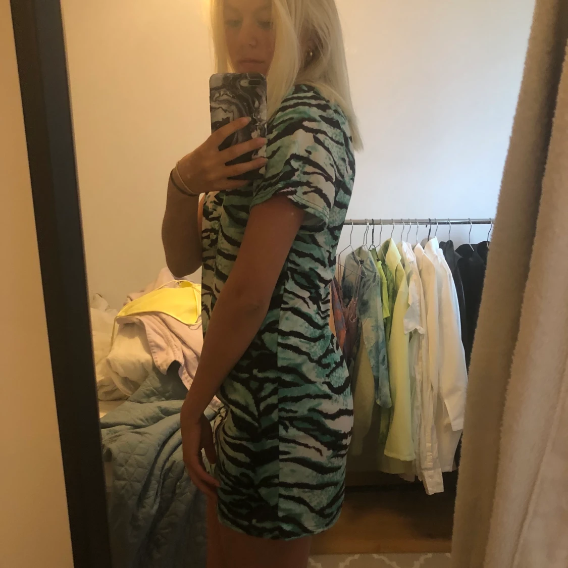 Zebramönstrad tshirtklänning strl 34 - 90