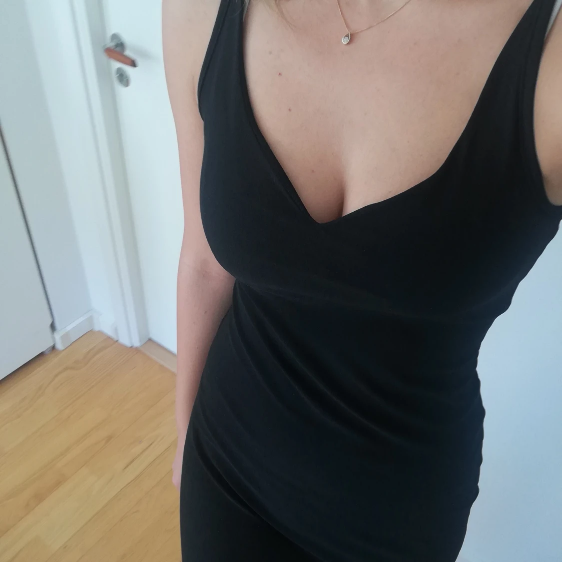 Svart klänning stretch strl 38 - 91