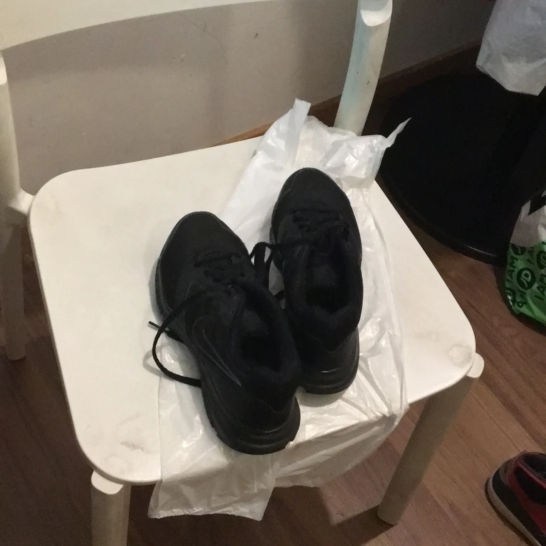 Säljer Nike skor för 500kr