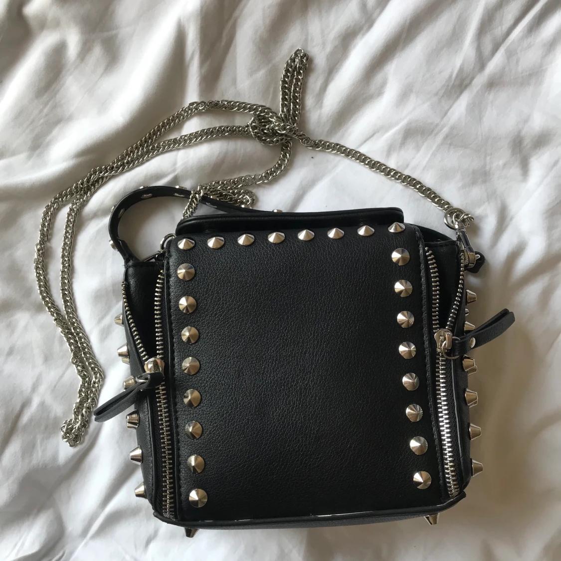 Väska med nitar⚡️