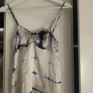 Siden linne tie dye - Så himla fint linne från odd Molly i siden! Aldrig använd💓