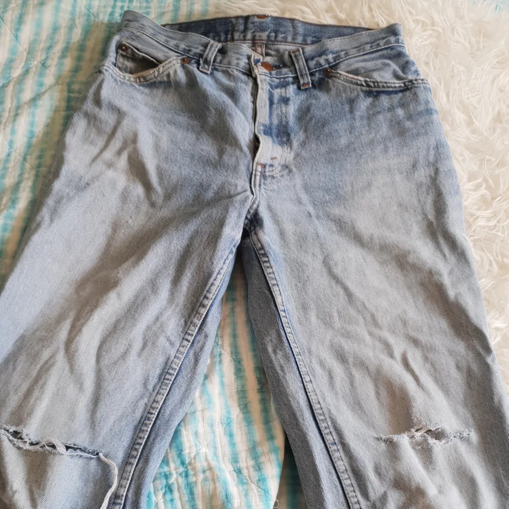 Levis 501 sjukt snygga men har ett par nya . Jeans & Byxor.