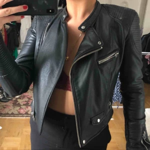  - Kan mötas upp i göteborg eller skicka, köparen står för frakten. Kolla gärna in min sida, fynda! 🌸