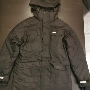 Vinterjacka från Everest - Varm vinterjacka från Everest i strl 164 