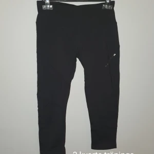 Träningstights  - 3 kvarts träningstights med lite tjockare material