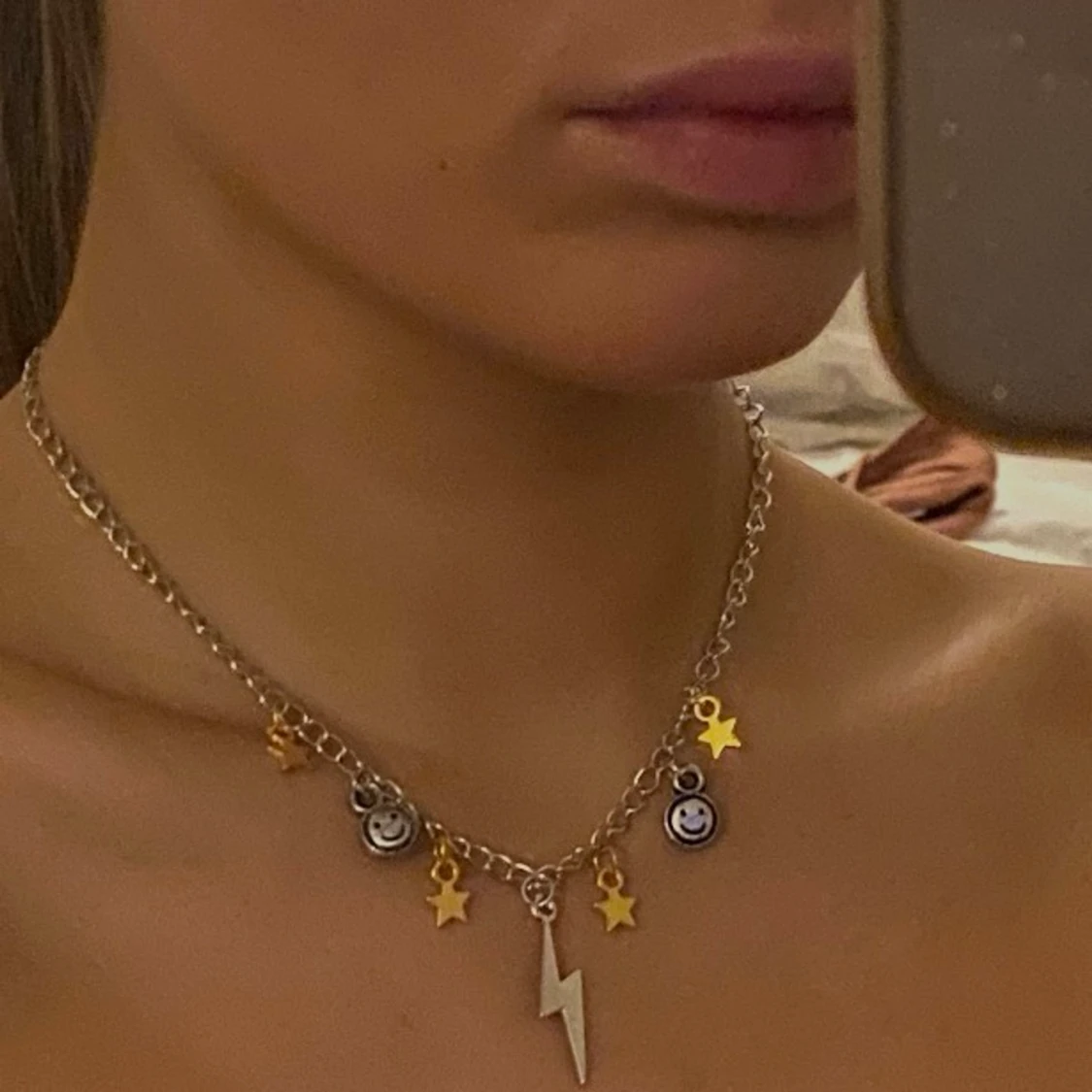 Halsband, smycken  - 90